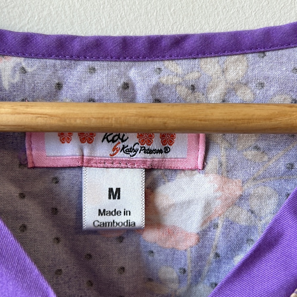 Scrub top - Picture 3 of 3